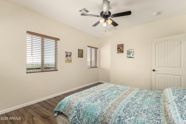 27194 N BEAR PAW Pass, San Tan Valley, AZ 85144