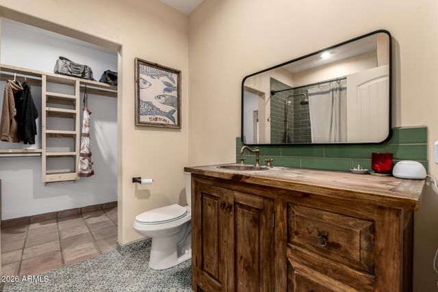 27194 N BEAR PAW Pass, San Tan Valley, AZ 85144