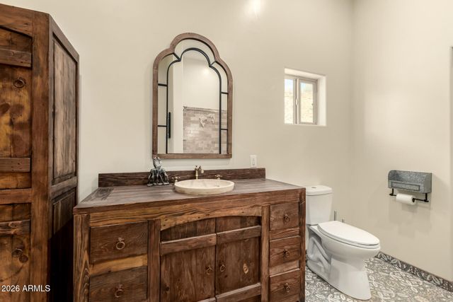 27194 N BEAR PAW Pass, San Tan Valley, AZ 85144