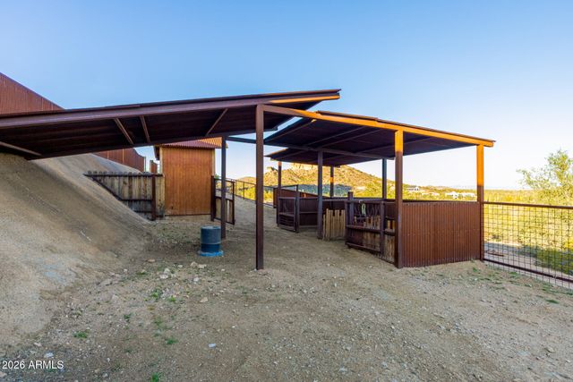 27194 N BEAR PAW Pass, San Tan Valley, AZ 85144