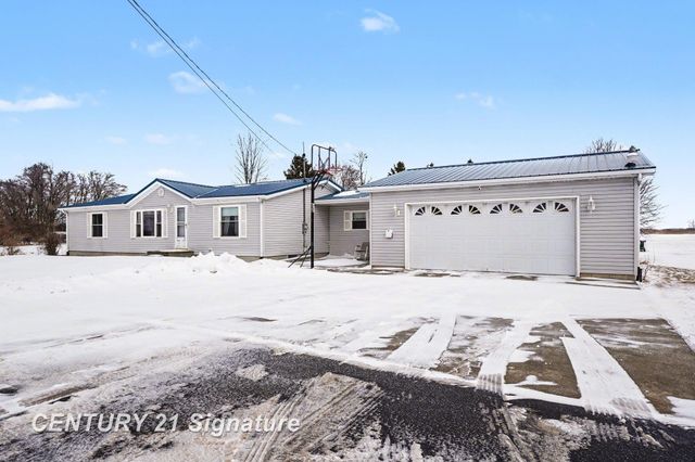 1245 S Pine Road, Bay City, MI 48708