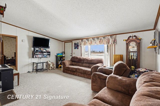 1245 S Pine Road, Bay City, MI 48708