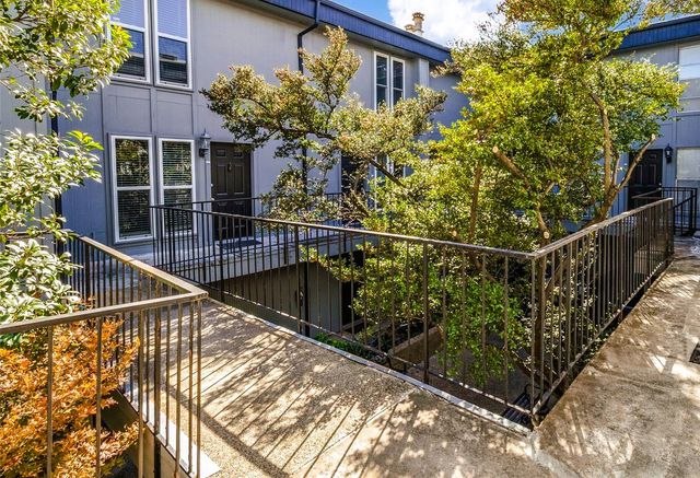 4020 Holland Avenue 213, Dallas, TX 75219