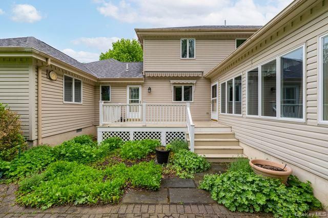 7 Fair Oaks Drive, Poughkeepsie, NY 12603