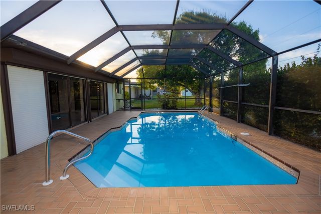 1217 SE 17th TER, Cape Coral, FL 33990