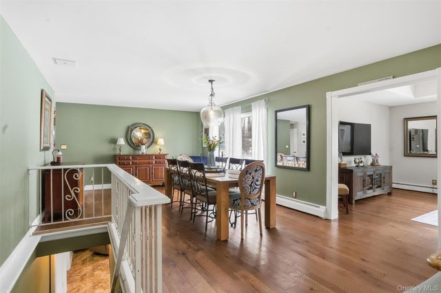 14 Tall Pines Drive, Hopewell Junction, NY 12533