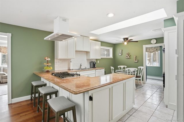 14 Tall Pines Drive, Hopewell Junction, NY 12533