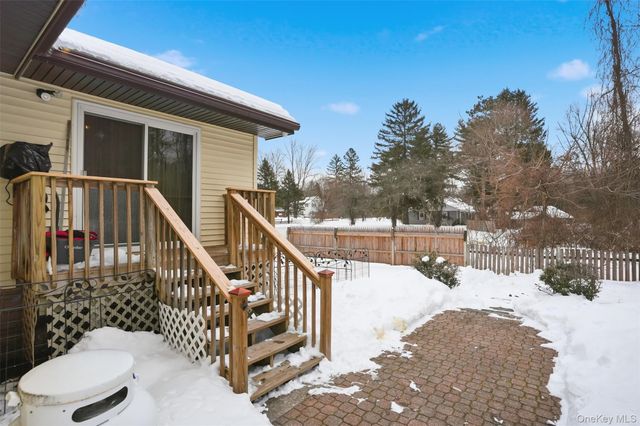 14 Tall Pines Drive, Hopewell Junction, NY 12533