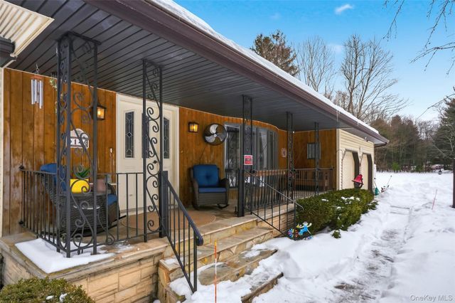 14 Tall Pines Drive, Hopewell Junction, NY 12533