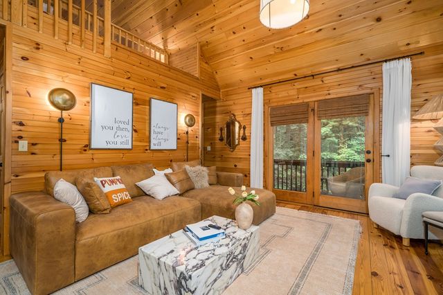 60 Icy Lane, Blue Ridge, GA 30513