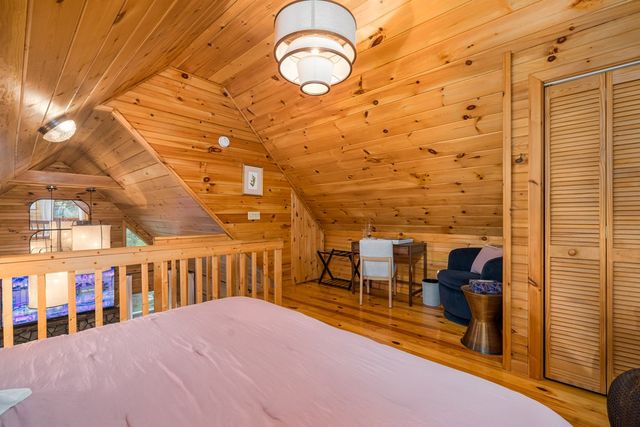 60 Icy Lane, Blue Ridge, GA 30513