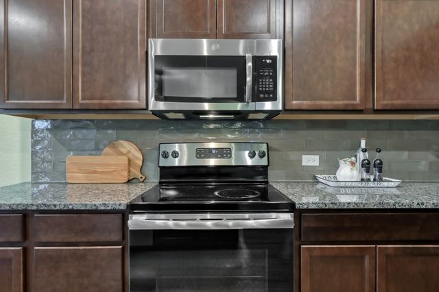 186 Brocks Lane, Montgomery, TX 77356