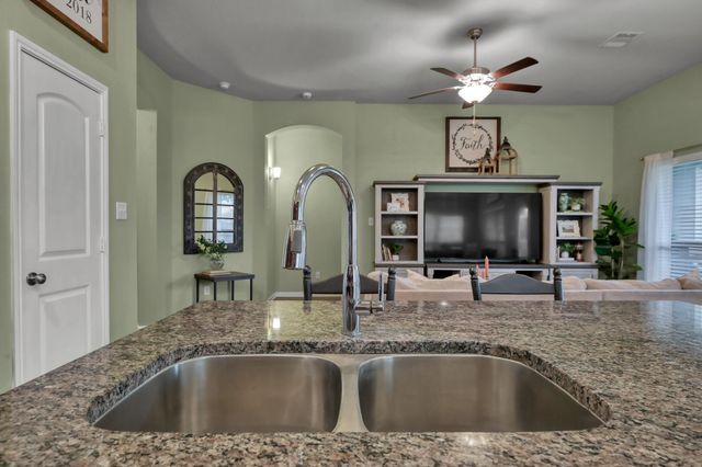 186 Brocks Lane, Montgomery, TX 77356