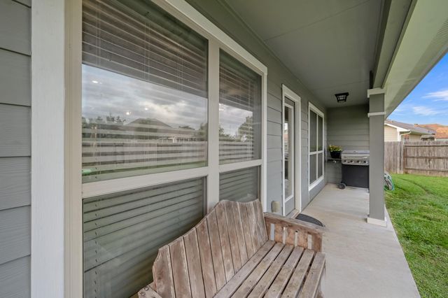 186 Brocks Lane, Montgomery, TX 77356