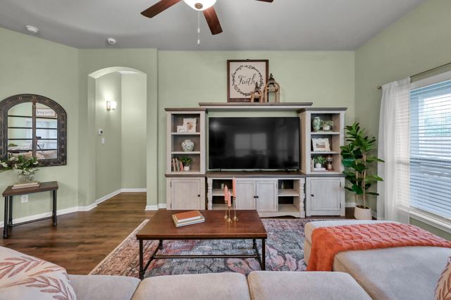 186 Brocks Lane, Montgomery, TX 77356