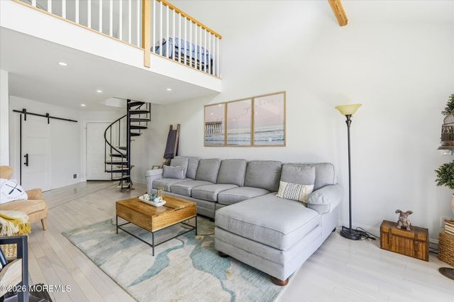 6 Hidden Harbor Drive, Point Pleasant, NJ 08742