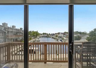 6 Hidden Harbor Drive, Point Pleasant, NJ 08742