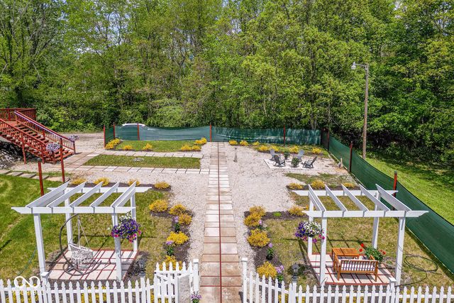 7425 S Harmony Road, Bloomington, IN 47403