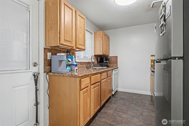 160 G Street NE, Ephrata, WA 98823