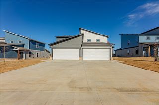 1403 SW Casuarina Drive 1, Bentonville, AR 72712