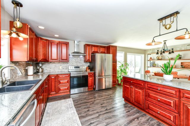 945 E 500 S, Anderson, IN 46013