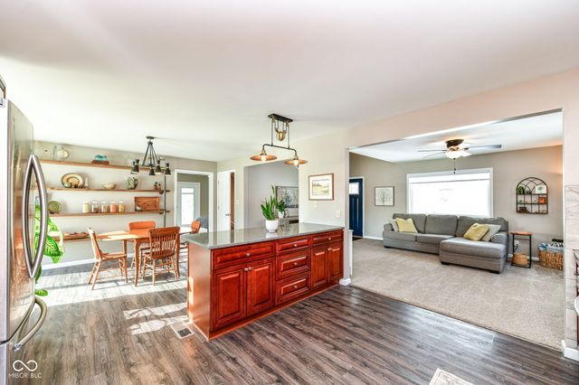 945 E 500 S, Anderson, IN 46013