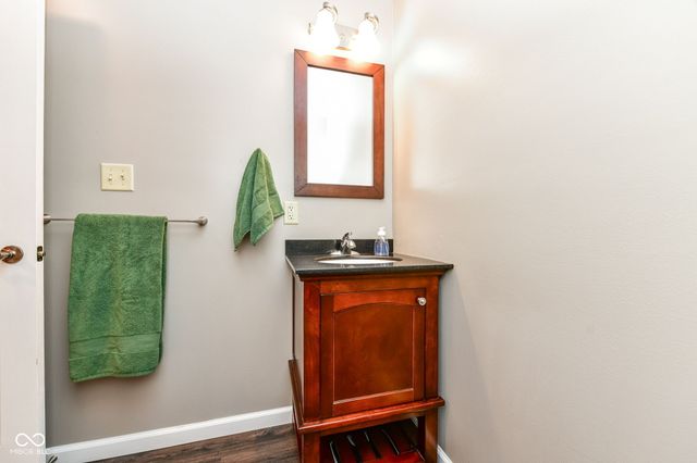 945 E 500 S, Anderson, IN 46013