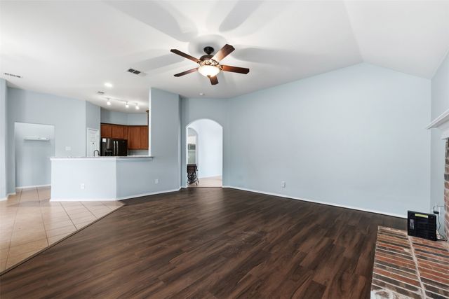 3221 Canary Lane, Midlothian, TX 76065