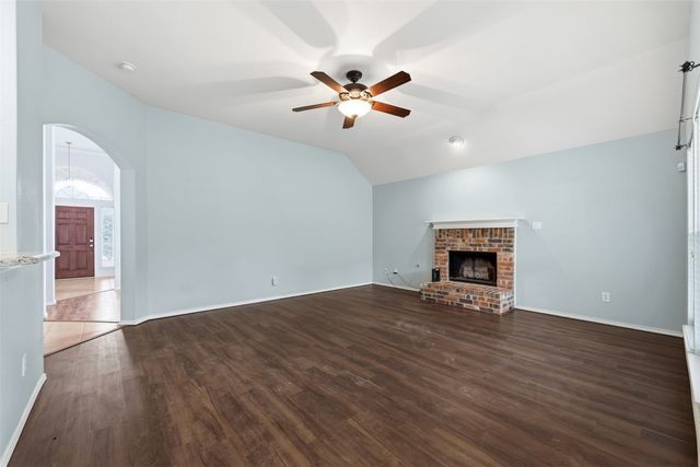 3221 Canary Lane, Midlothian, TX 76065