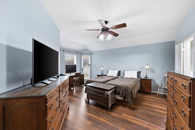 3221 Canary Lane, Midlothian, TX 76065