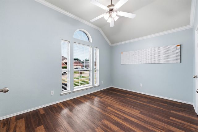 3221 Canary Lane, Midlothian, TX 76065