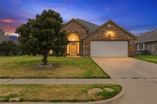 3221 Canary Lane, Midlothian, TX 76065