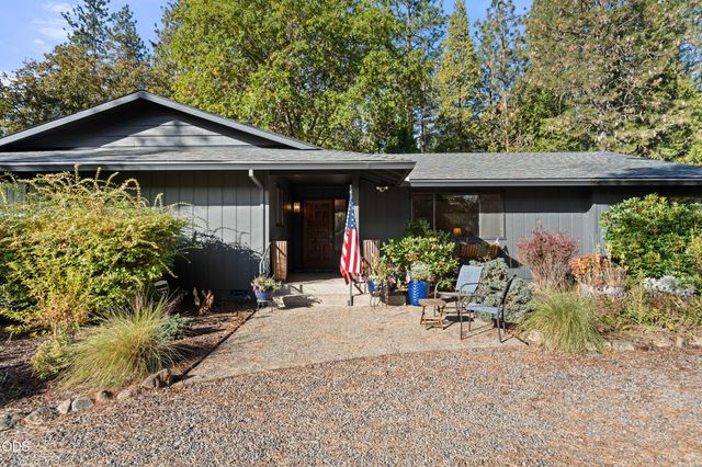 1218 Soldier Creek Road, Grants Pass, OR 97526