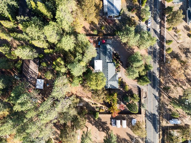 1218 Soldier Creek Road, Grants Pass, OR 97526