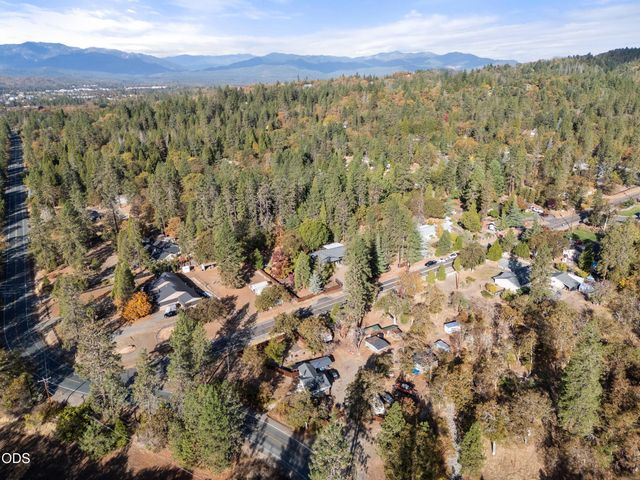 1218 Soldier Creek Road, Grants Pass, OR 97526