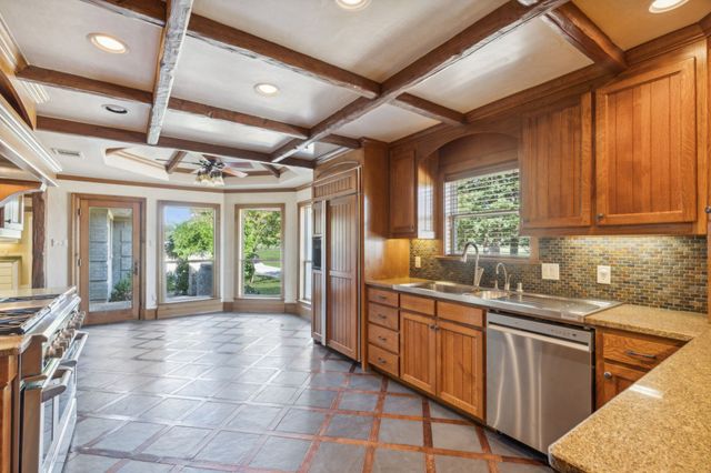 205 W Fm 1830, Argyle, TX 76226