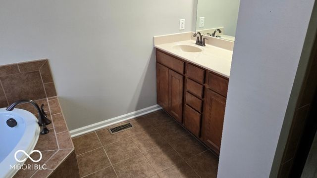 12125 Eddington Place, Fishers, IN 46037