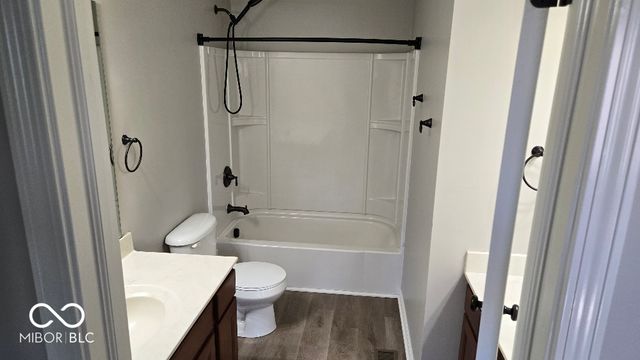 12125 Eddington Place, Fishers, IN 46037