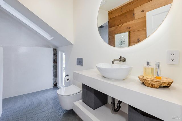 3150 Pepper Rd, Petaluma, CA 94952