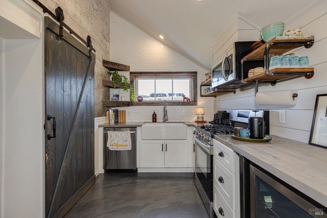 3150 Pepper Rd, Petaluma, CA 94952