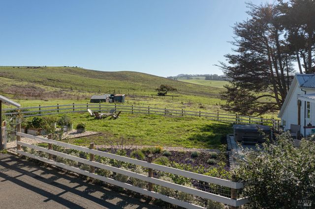 3150 Pepper Rd, Petaluma, CA 94952