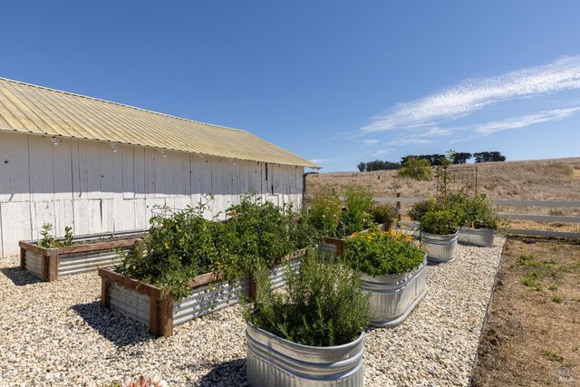 3150 Pepper Rd, Petaluma, CA 94952