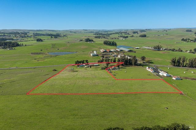 3150 Pepper Rd, Petaluma, CA 94952