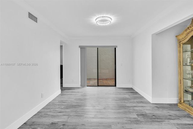 17532 NW 61st Ct N, Hialeah, FL 33015