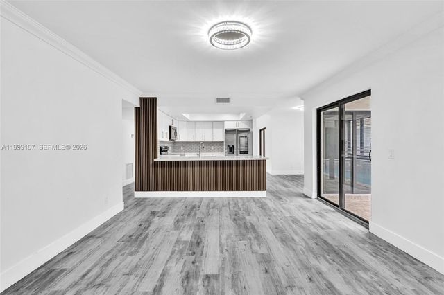 17532 NW 61st Ct N, Hialeah, FL 33015