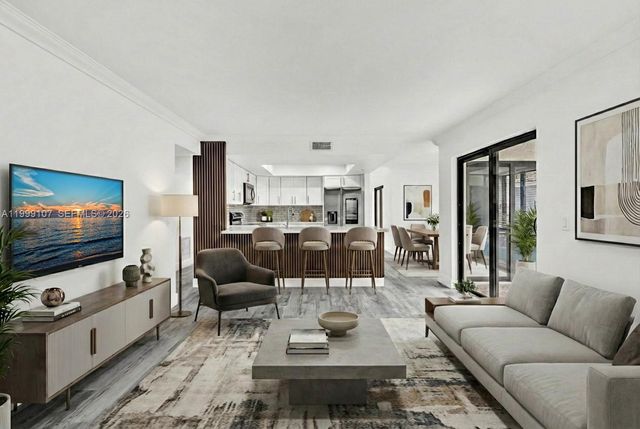 17532 NW 61st Ct N, Hialeah, FL 33015