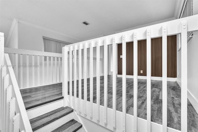 17532 NW 61st Ct N, Hialeah, FL 33015