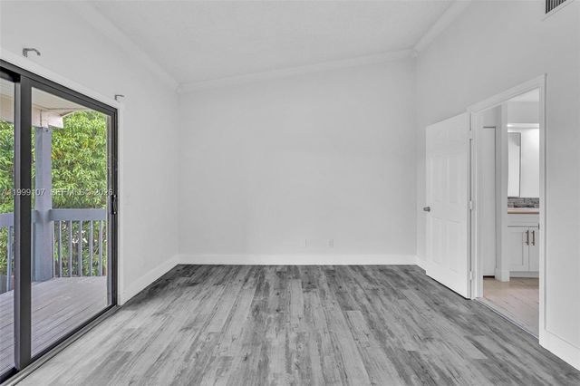 17532 NW 61st Ct N, Hialeah, FL 33015