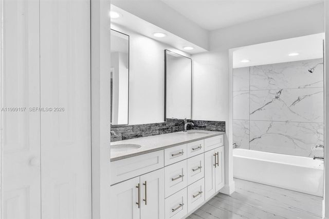 17532 NW 61st Ct N, Hialeah, FL 33015