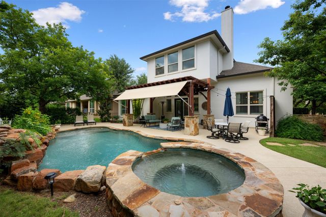 215 Lake Como DR, Austin, TX 78734